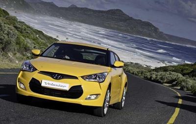 Hyundai launches asymmetrical Veloster
