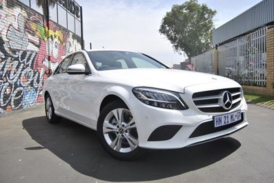 Mercedes-Benz C180 the gateway to the three-pointed star