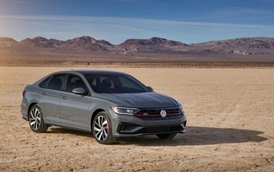 Golf GTI-powered, not-for-South Africa Volkswagen Jetta GLI bows in Chicago