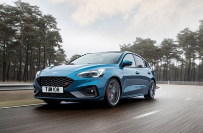 New Ford Focus ST (finally) bears its 206kW self