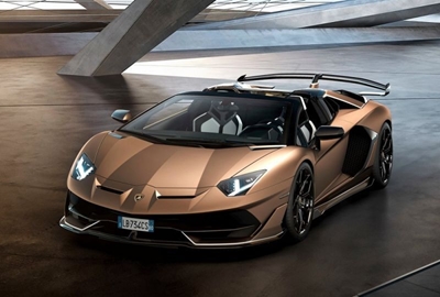 Lamborghini’s angriest bull loses its mind in Geneva
