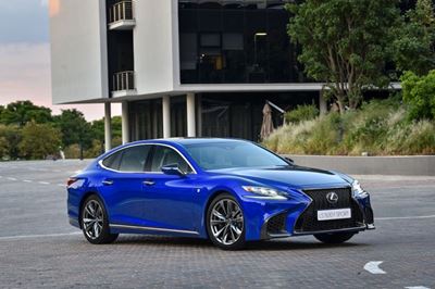 Lexus LS 500 shows sportier F Sport side