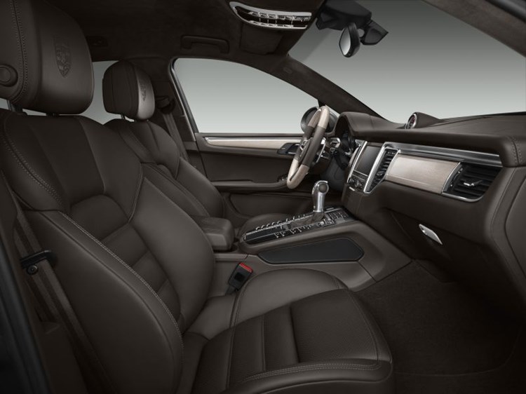 autodealer_844_2.jpg