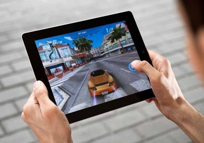 Can the virtual satiate the speed demon?