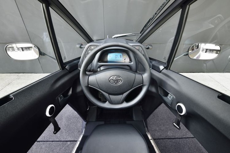 autodealer_967_2.jpg