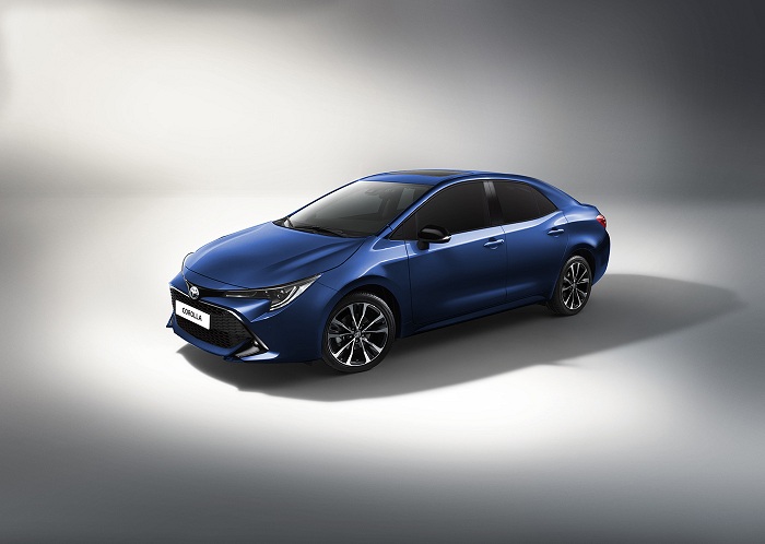 Next Toyota Corolla imagined with Auris styling as new spy shots emerge-Autodealer