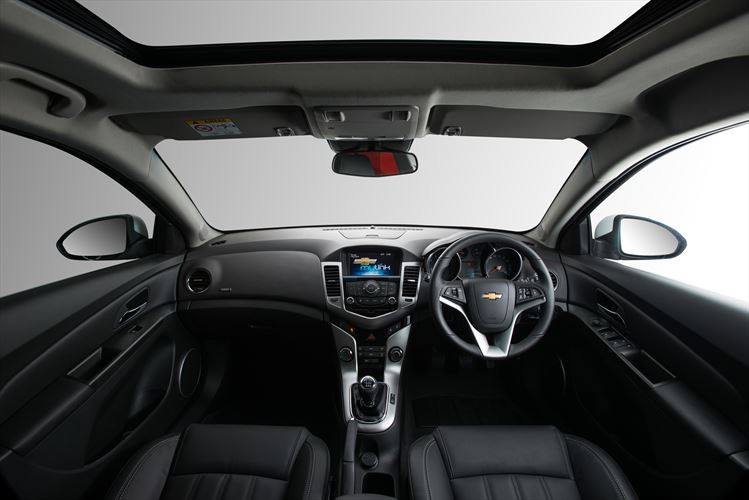 Cruising in Chevrolet’s Cruze -Autodealer