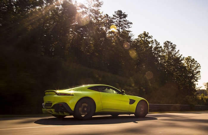 Spectre styled Aston Martin Vantage uncovered-Autodealer