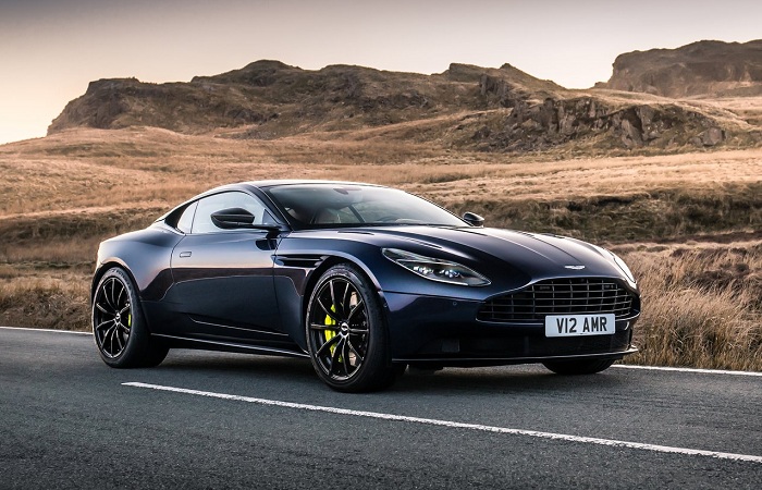 Aston Martin revives Vantage V600, welcomes DB11 AMR-Autodealer