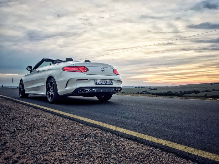 Sublime Mercedes-AMG C43 now topless-Autodealer