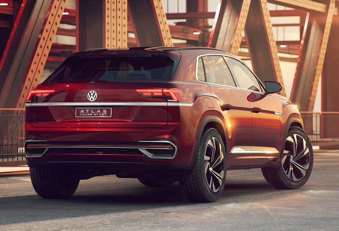 Volkswagen Atlas becomes coupe Cross Sport in New York-Autodealer
