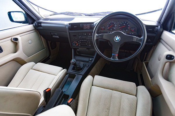 Celebrating 100 years of BMW Part 2: Driving the 333i-Autodealer