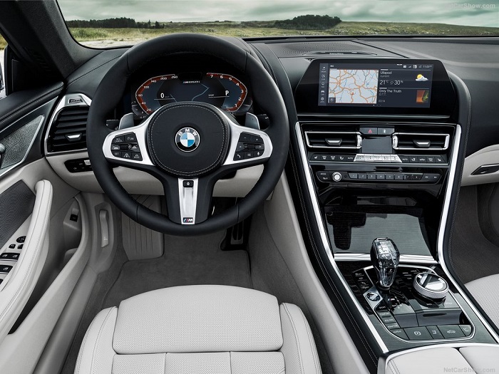 BMW 8-series gets more striking by dropping its top-Autodealer