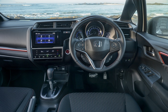 Sporty Jazz and Civic Type R land-Autodealer
