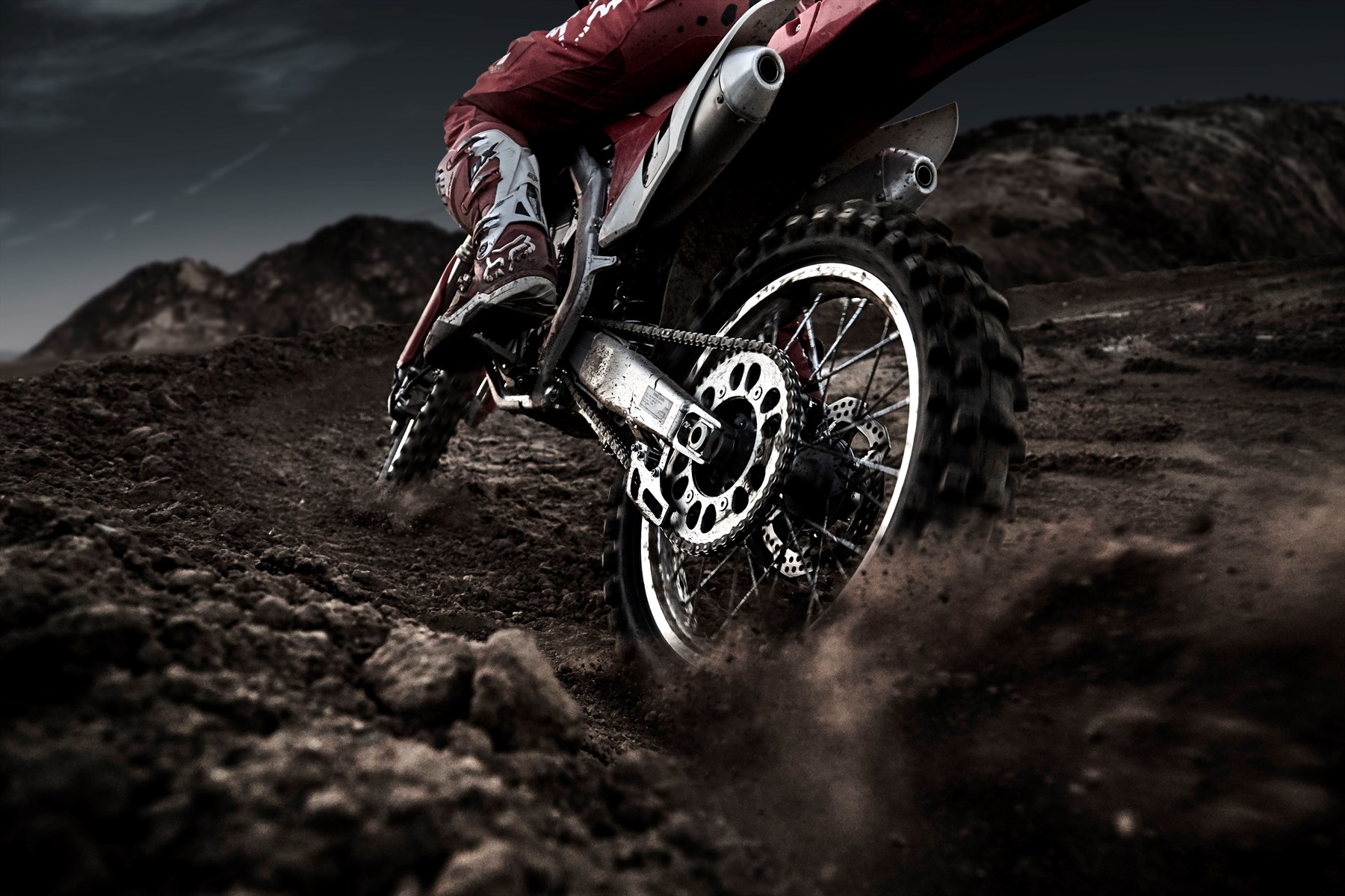 Honda’s CRF450R turns it up for 2017-Autodealer