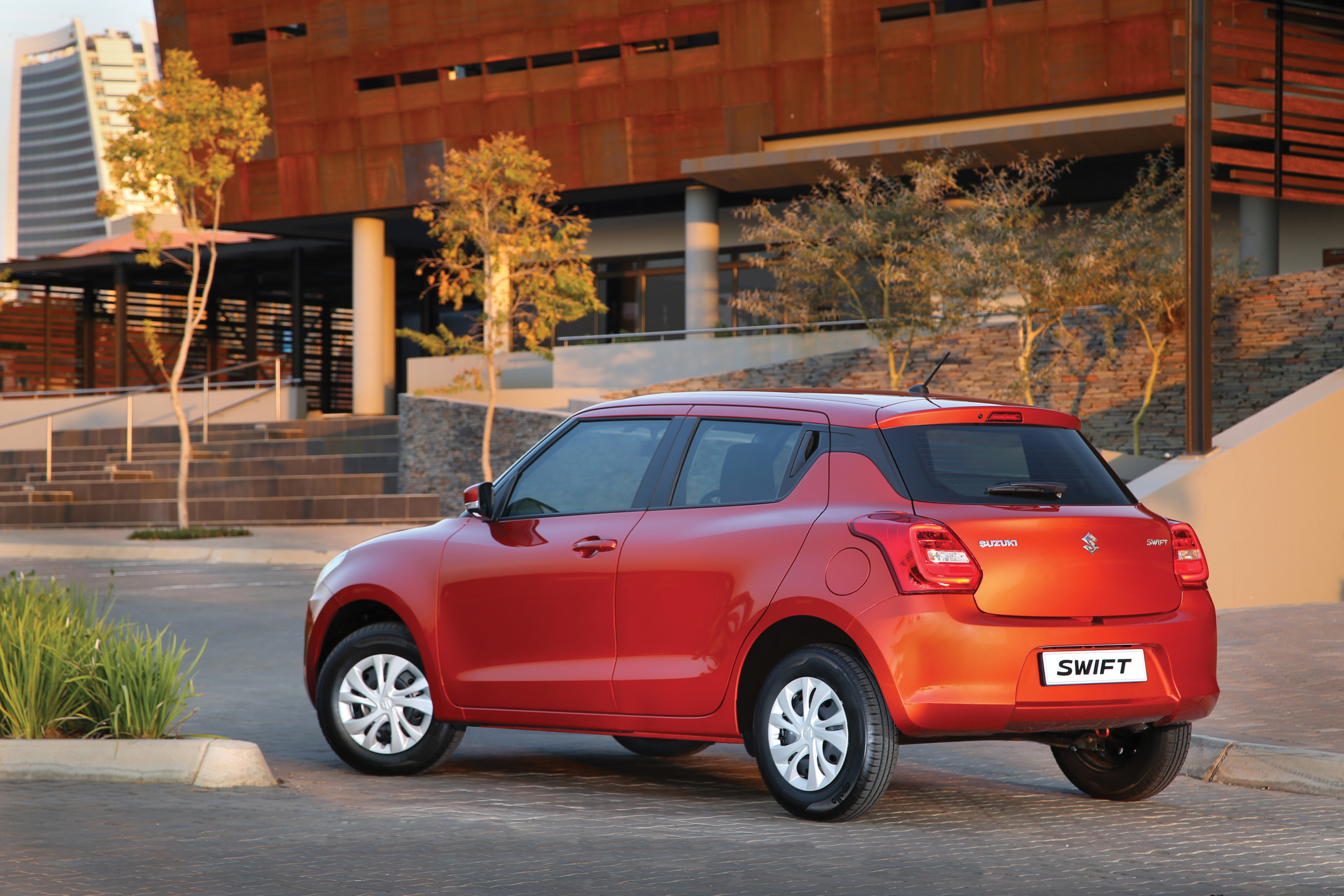 New Suzuki Swift light on the pocket-Autodealer
