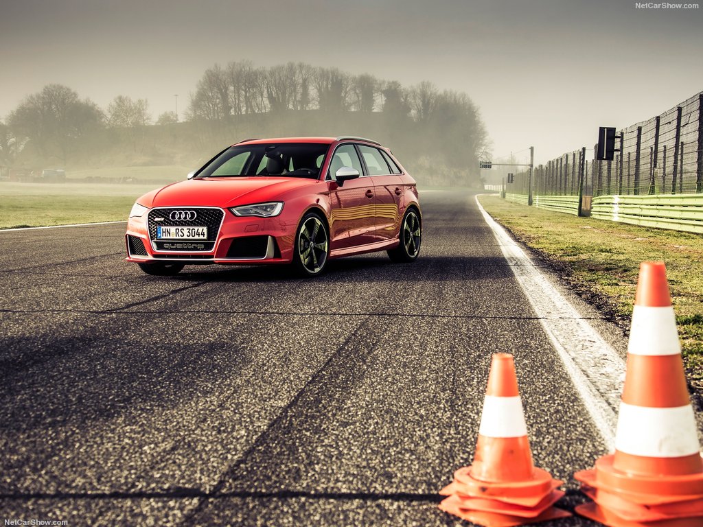 How does the updated Mercedes-Benz A45 AMG stack up to the competition?-Autodealer
