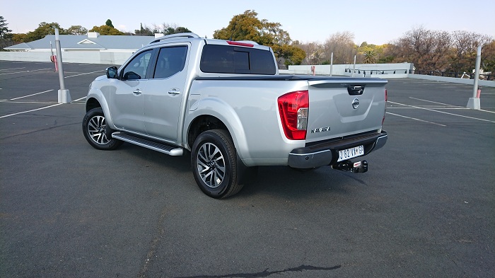 RWD Nissan Navara partially redefines ruggedness -Autodealer