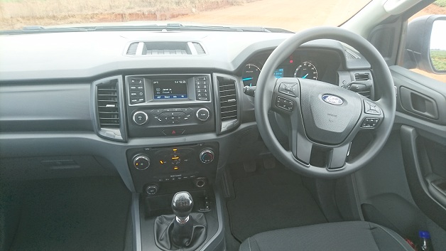 Ford Everest XLS a back-to-basics 4x4-Autodealer
