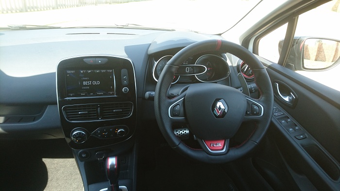 Renault Clio RS 200 still a serious hot hatch-Autodealer