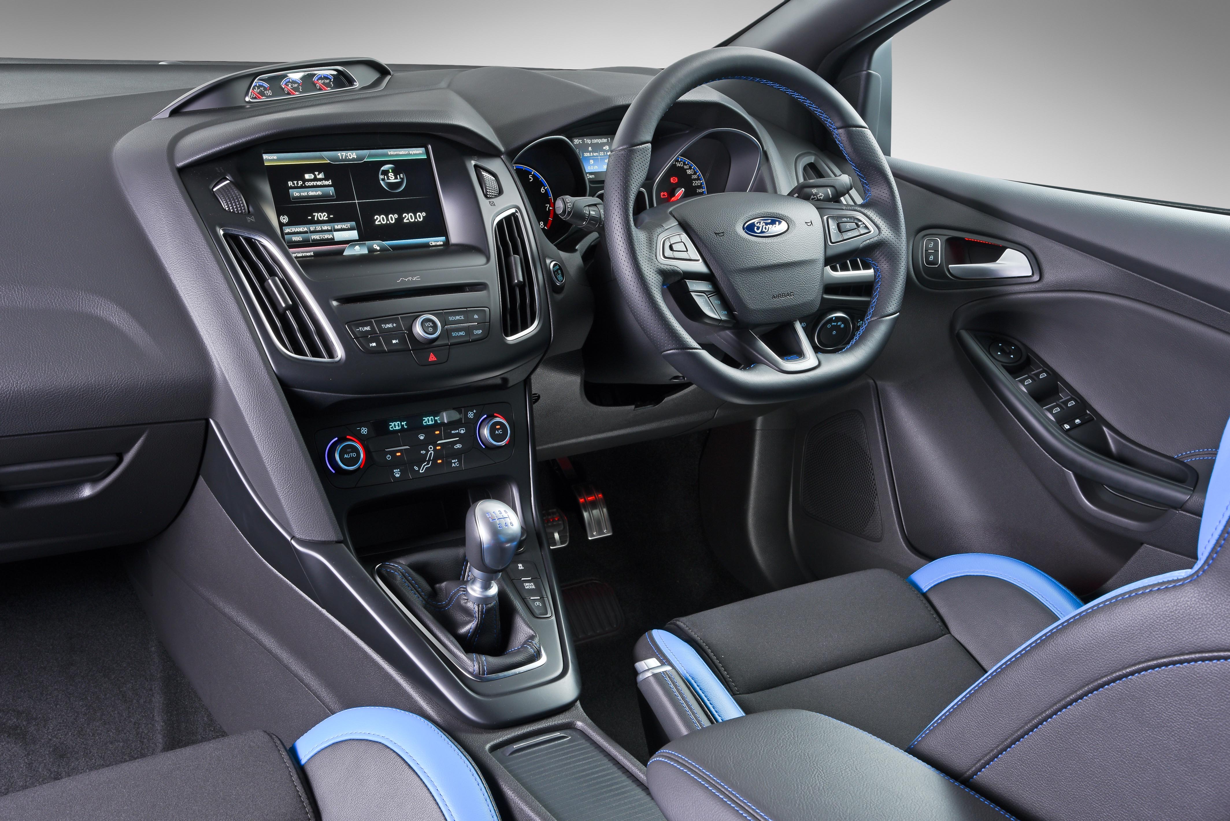 The greatest hot hatch in the land: Ford’s Focus RS-Autodealer