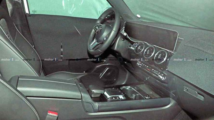 Mercedes-Benz GLB comes clean on the inside-Autodealer