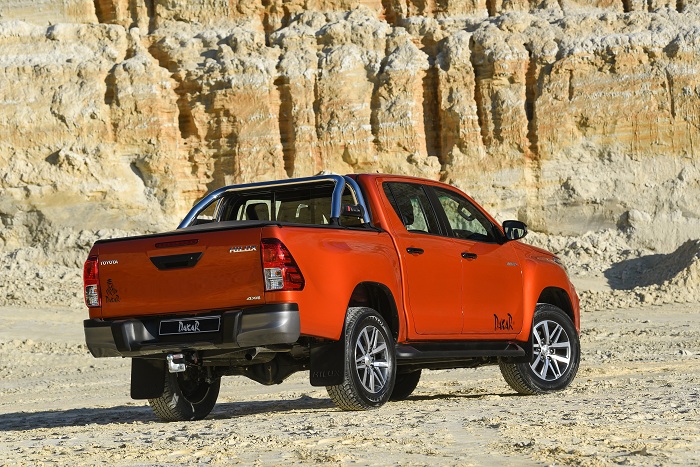 Toyota Hilux takes the road to Dakar-Autodealer