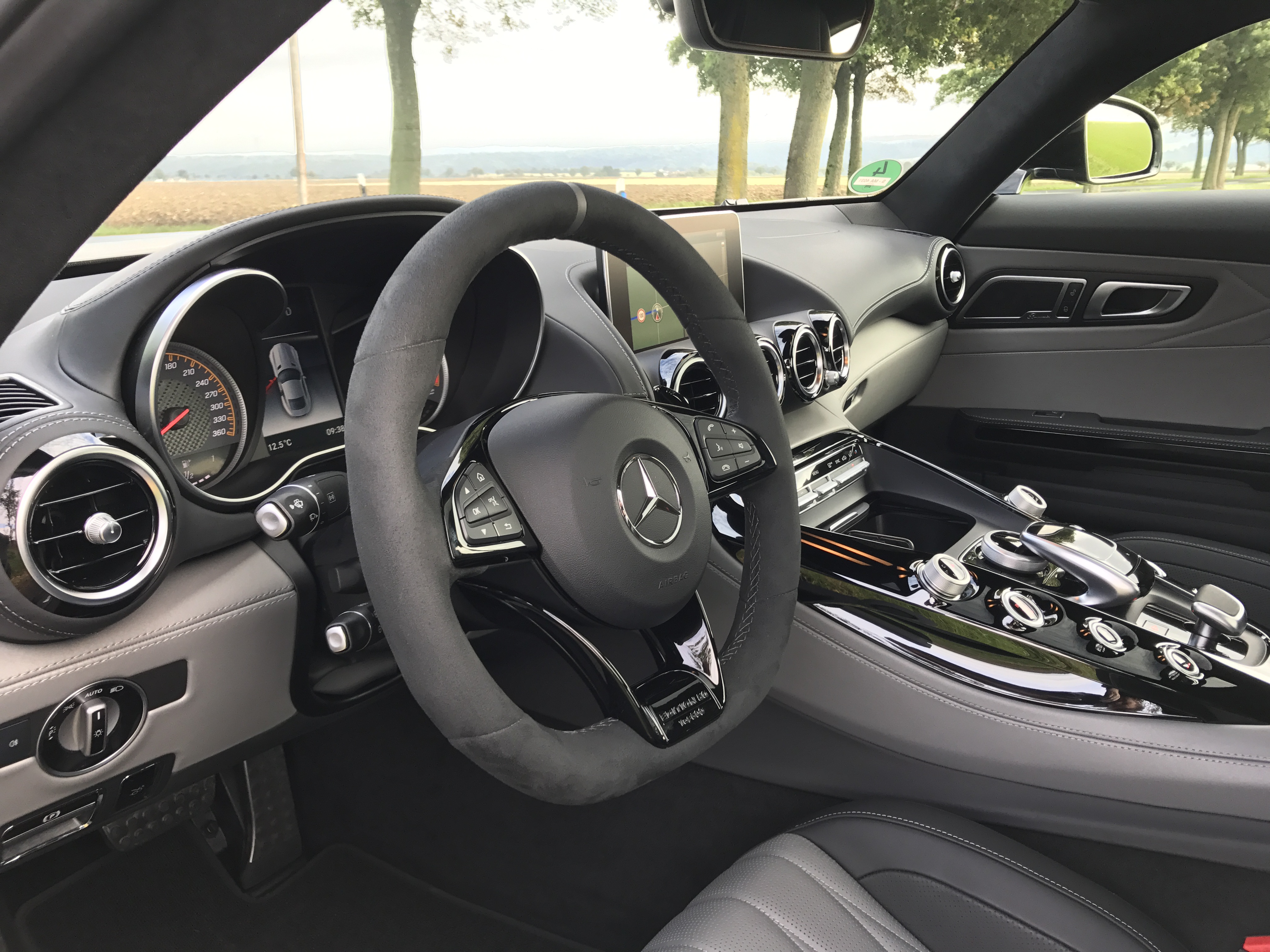 AMG celebrates 50 years of thrills-Autodealer