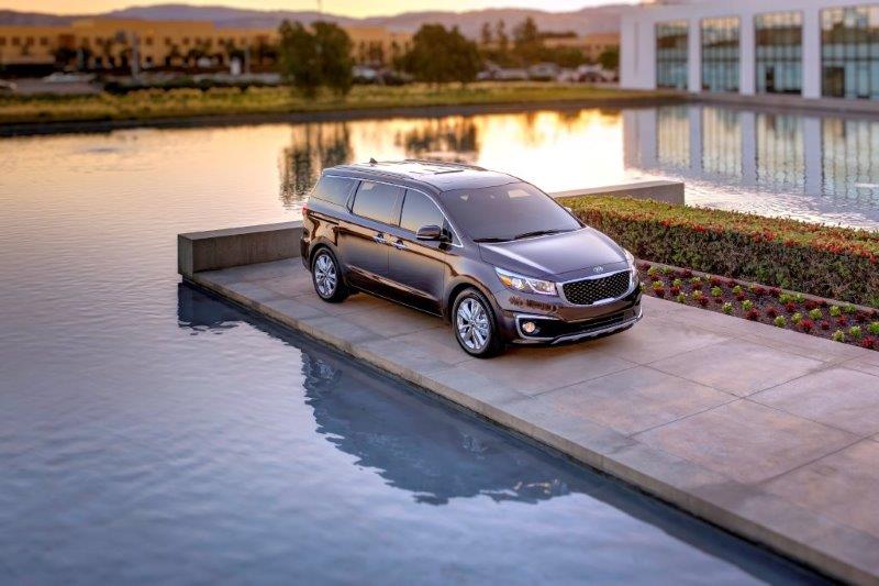 Luxury goes large with the Kia Grand Sedona-Autodealer
