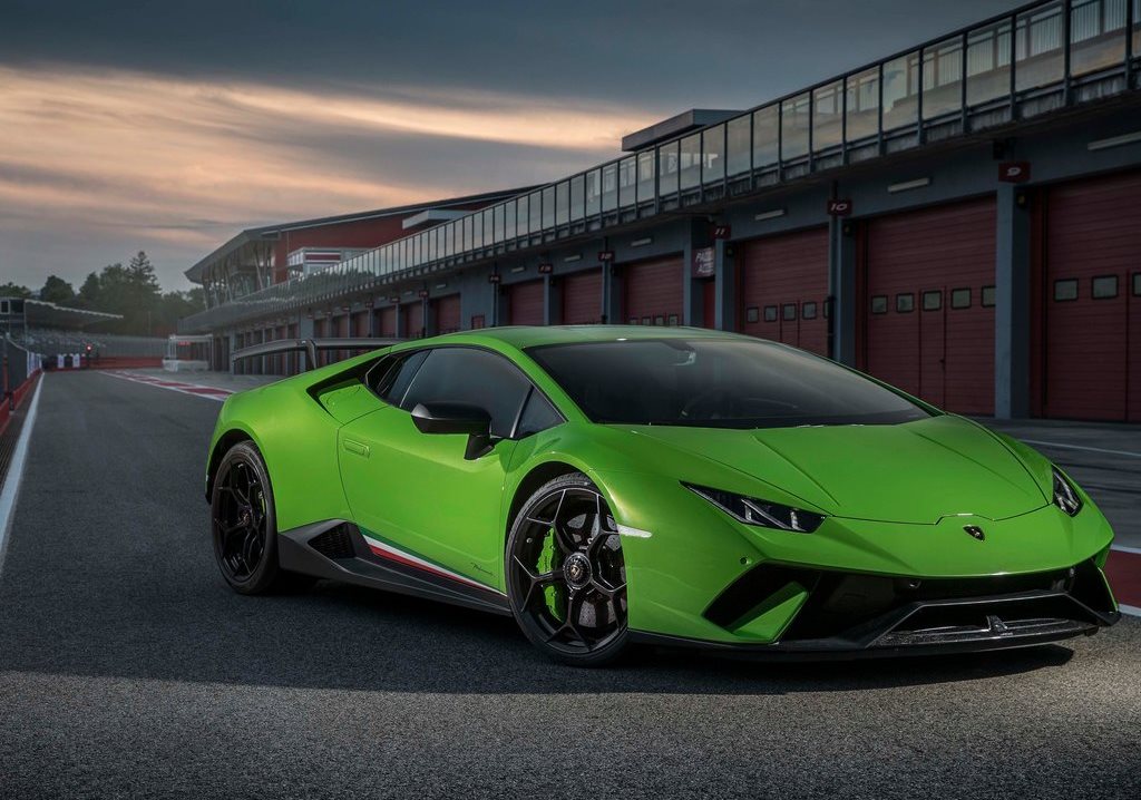 Five supercars less powerful than the Porsche Panamera Turbo S E-Hybrid Sport Turismo-Autodealer