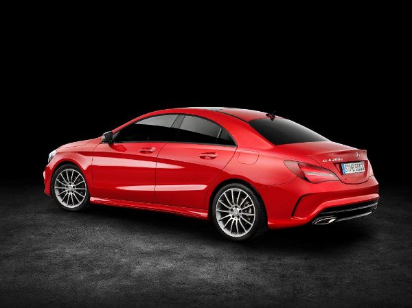 Mercedes-Benz CLA; a sweet, swoopy little sedan-Autodealer