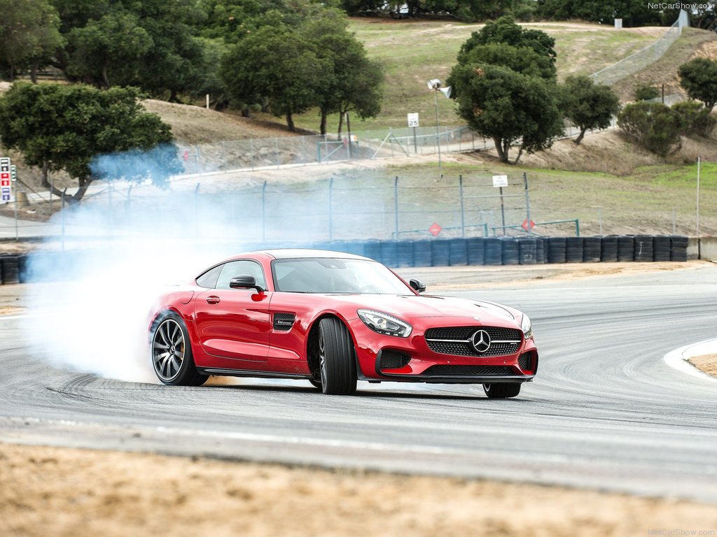 Mercedes-AMG GTS, a precision tool-Autodealer
