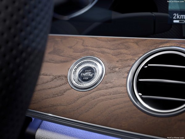 Mercedes-Benz E-Class, the new benchmark? -Autodealer