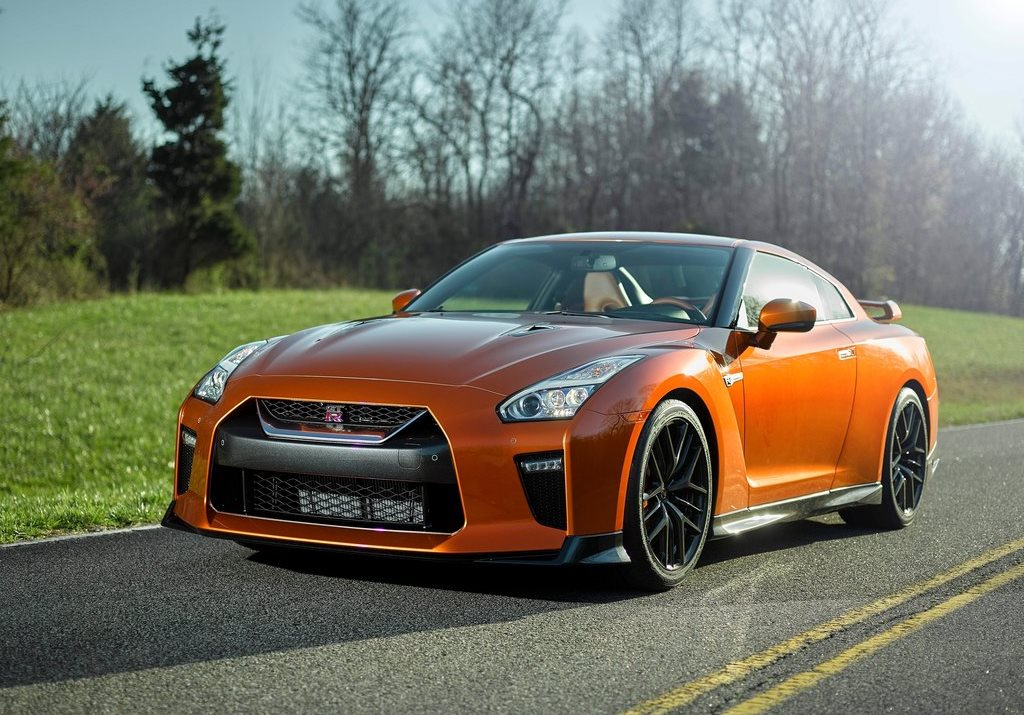 Five supercars less powerful than the Porsche Panamera Turbo S E-Hybrid Sport Turismo-Autodealer