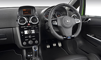 FEATURE: Opel Corsa-Autodealer