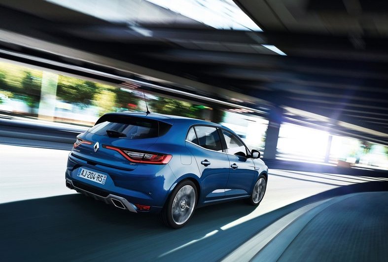 New Renault Mégane IV makes an appearance-Autodealer