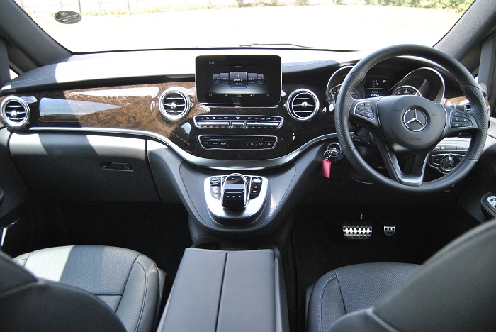 Is it indeed worthy of being called the ‘S-class of vans’-Autodealer