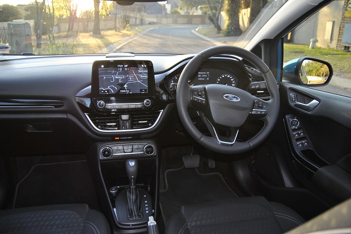 New Ford Fiesta wants to play Polo-Autodealer
