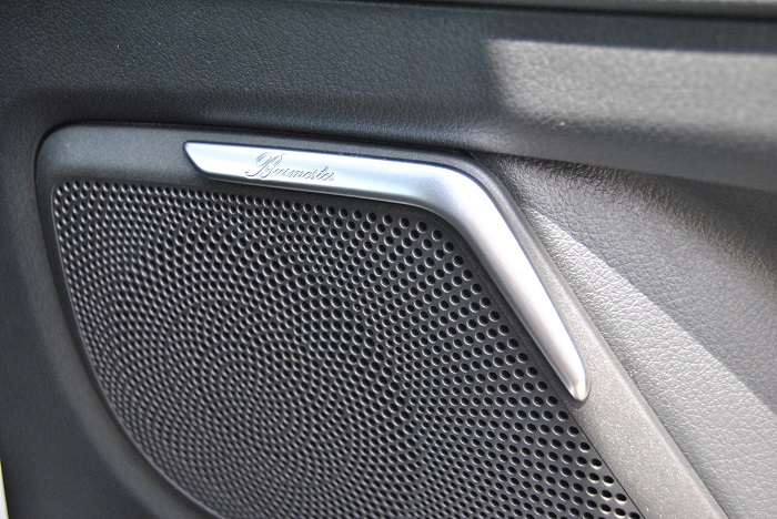 Is it indeed worthy of being called the ‘S-class of vans’-Autodealer