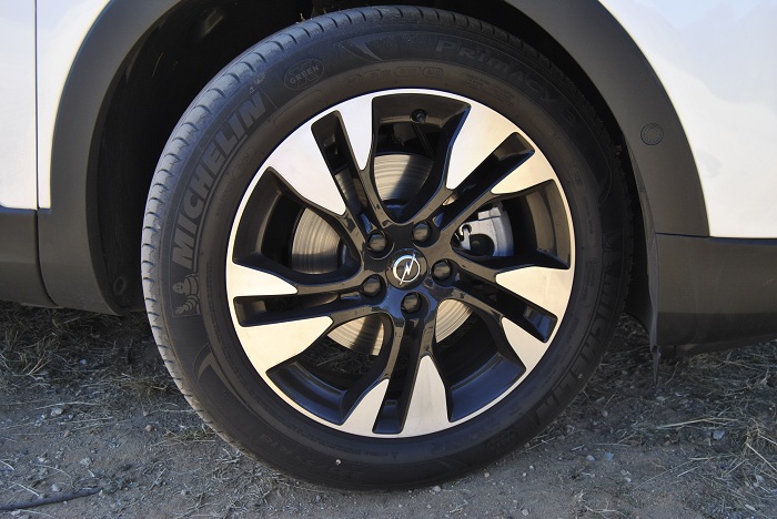 Stylish Opel Grandland X stuns but for a wrong reason-Autodealer