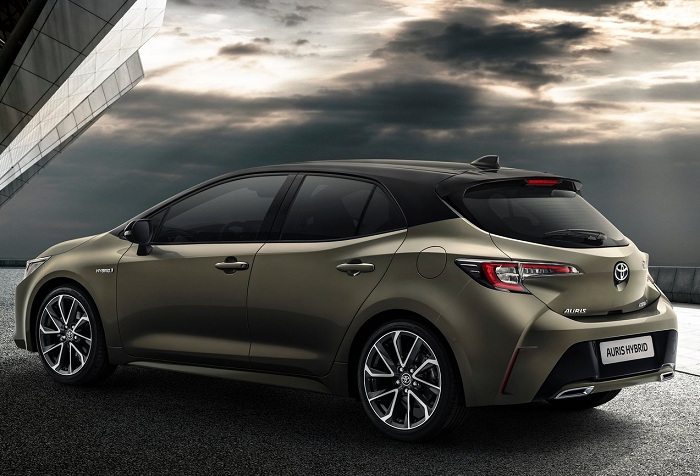 Toyota’s new Auris more hybrid-Autodealer