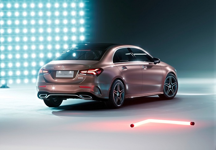 China only Mercedes-Benz A-class Sedan L bows in Beijing-Autodealer