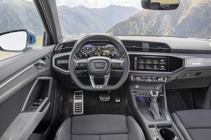 New Audi Q3 driven-Autodealer