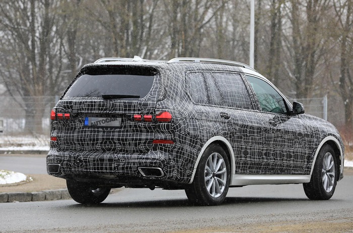 REPORT: BMW pushes X7 unveiling forward to October-Autodealer