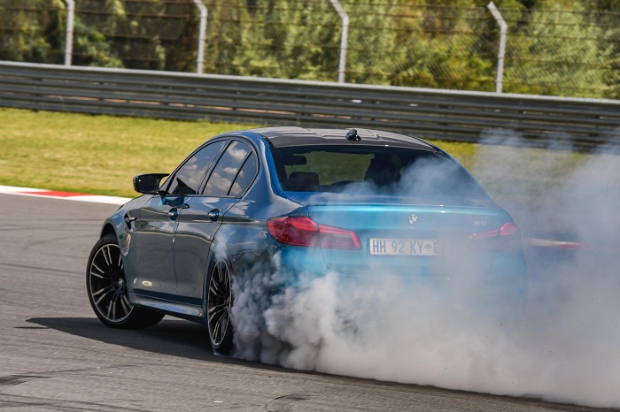 New BMW M5 slides into South Africa-Autodealer
