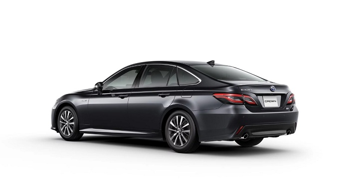 New tech heads fifteenth generation Toyota Crown-Autodealer