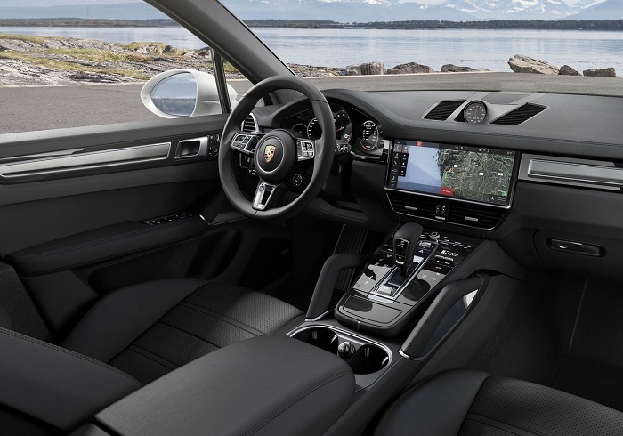 Touchdown in Frankfurt for Porsche's latest fastest pair-Autodealer
