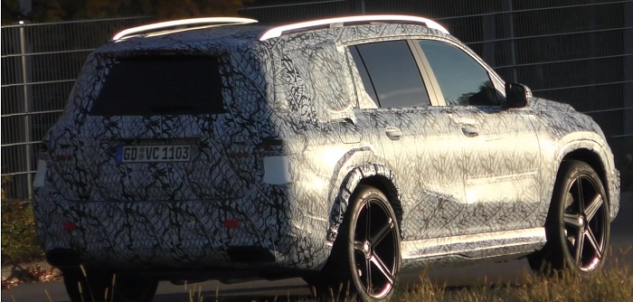 Gigantic Mercedes-AMG GLS 63 looking placid in new spy shots-Autodealer