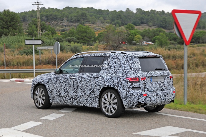 Mercedes-Benz’s smallest new SUV spied with an AMG flavour-Autodealer