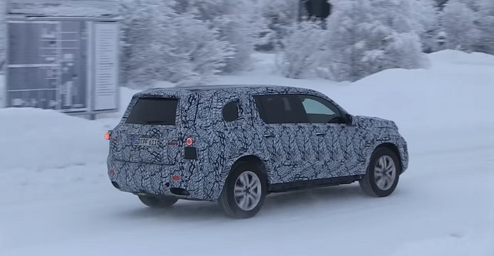 Mercedes-Benz GLS spied getting the freeze treatment-Autodealer